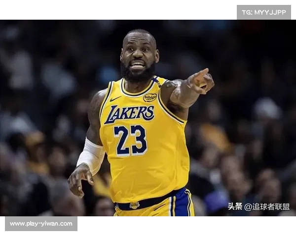詹姆斯突破制高点 荣膺NBA历史得分王成就伟大传奇 詹姆斯突破制高点 荣膺NBA历史得分王成就伟大传奇